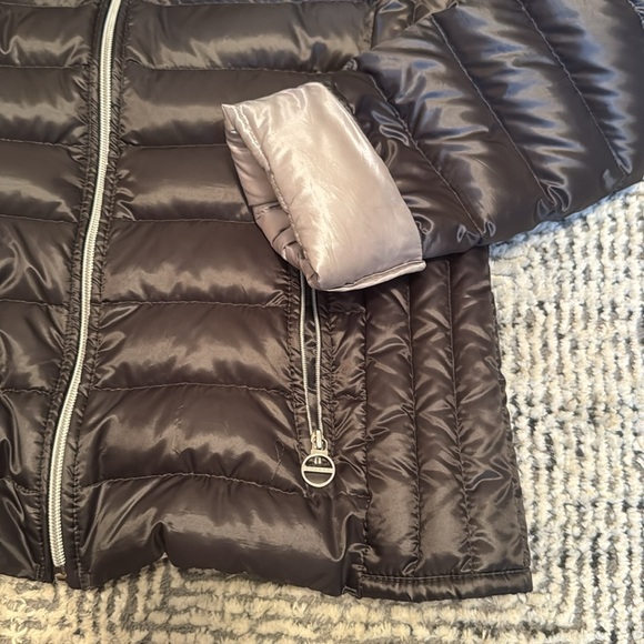 laundry Jacket - Picture 3 of 7